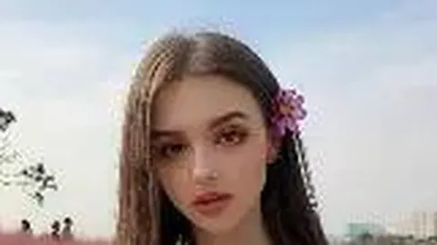 “决战榜尾巅峰，主场首胜在望！客队力图破解交锋魔咒，一触即发！”